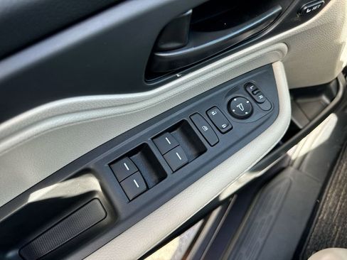 New 2026 Honda Odyssey EX-L image 13