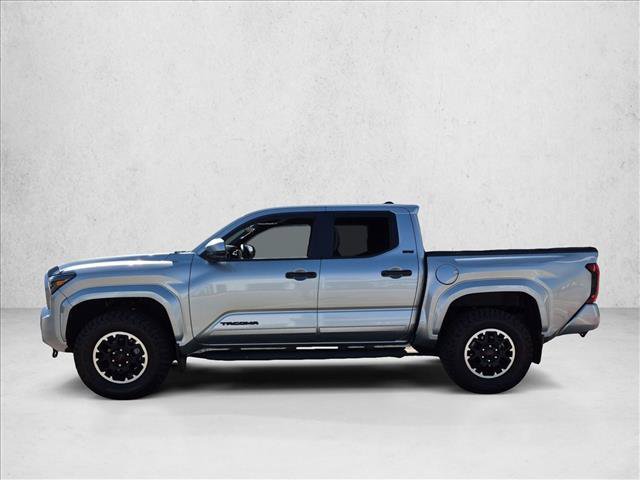 Used 2024 Toyota Tacoma SR5 AWD/4WD image 8