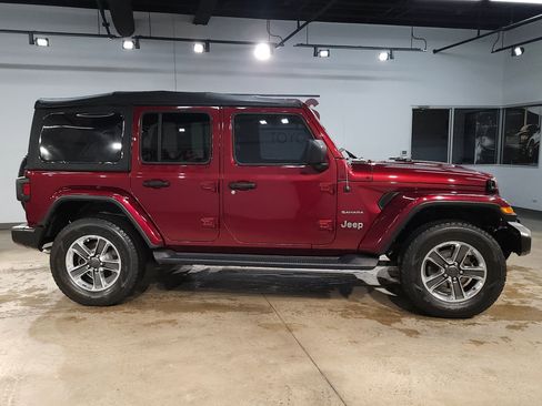Used 2021 Jeep Wrangler Unlimited Sahara w/ Cold Weather Group image 8
