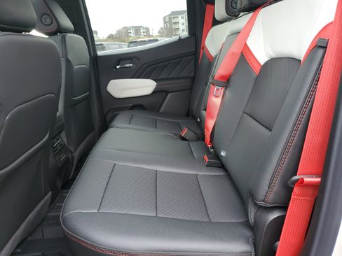 New 2026 GMC Canyon AT4X w/ LPO, Black Badging Package AWD/4WD image 30