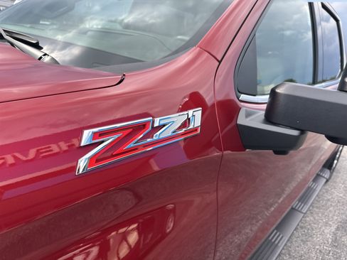 Certified 2021 Chevrolet Silverado 1500 LTZ w/ LTZ Premium Package AWD/4WD image 4