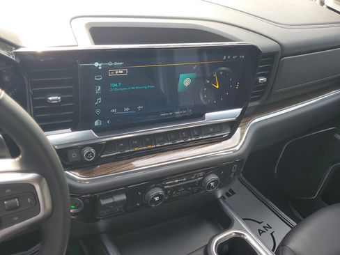 Used 2024 Chevrolet Silverado 1500 LT Trail Boss w/ Convenience Package II image 25