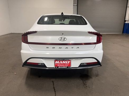 Used 2023 Hyundai Sonata SE w/ Cargo Package image 4