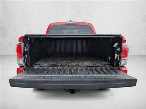 Used 2021 Toyota Tacoma TRD Sport w/ Technology Package AWD/4WD image 6