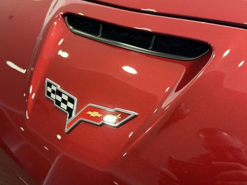 Used 2011 Chevrolet Corvette Grand Sport w/ Preferred Equipment Group image 18