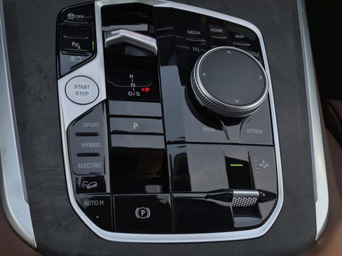 New 2026 BMW X5 xDrive50e w/ Climate Comfort Package image 14