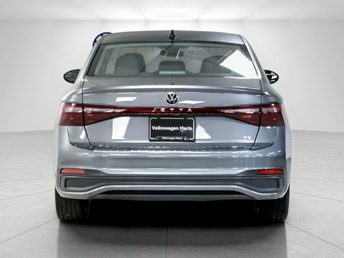 New 2026 Volkswagen Jetta SE image 4