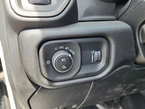 New 2025 RAM 2500 Tradesman image 32