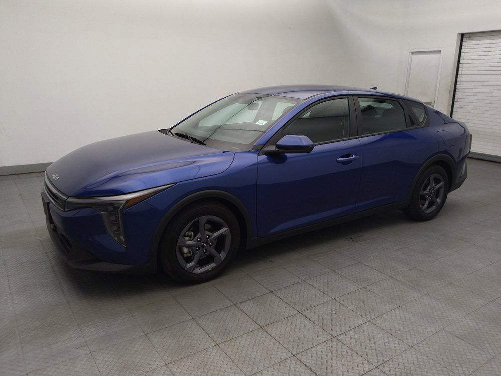 Used 2025 Kia K4 FWD image 2