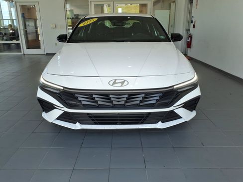 Certified 2025 Hyundai Elantra Sport w/ Cargo Package FWD image 2