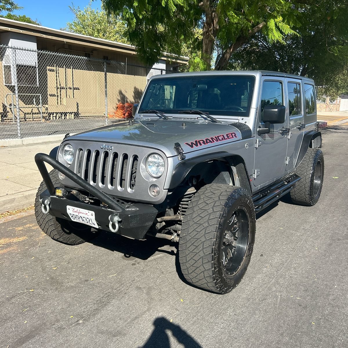 Used 2016 Jeep Wrangler Unlimited Sport w/ Connectivity Group AWD/4WD image 1