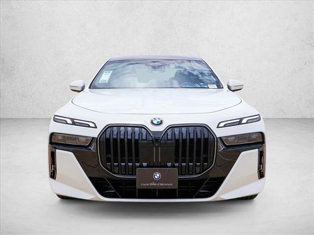 Used 2026 BMW 740i xDrive AWD/4WD image 2