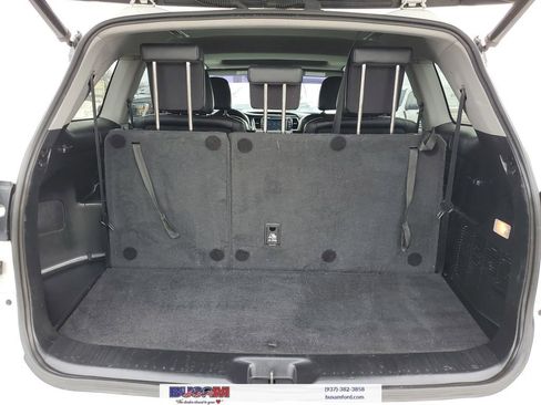 Used 2019 Toyota Highlander XLE image 9