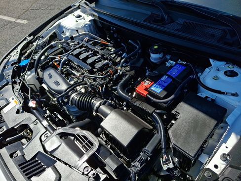 Used 2025 Honda Accord SE image 28