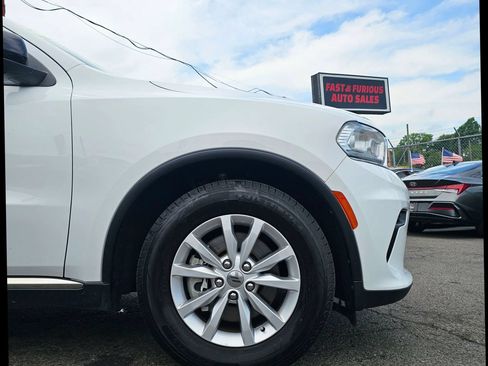 Used 2023 Dodge Durango SXT RWD image 6