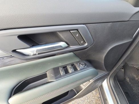 New 2026 GMC Terrain AT4 w/ LPO, Floor Liner Package image 22