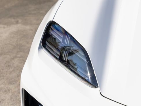 New 2025 Porsche Macan Turbo Electric AWD/4WD image 14