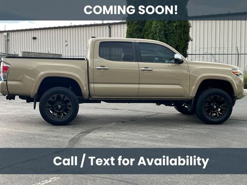 Used 2017 Toyota Tacoma Limited w/ Tow Package AWD/4WD image 8