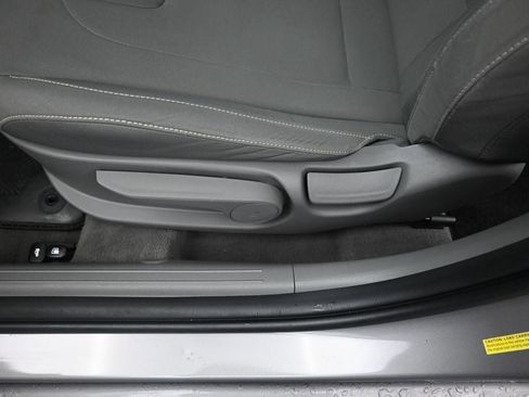 Certified 2022 Hyundai Elantra SEL w/ Preferred Accessory Package image 20