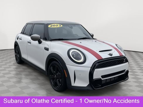 Used 2023 MINI Cooper S FWD image 1