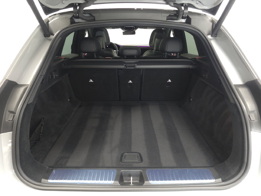 Certified 2024 Mercedes-Benz EQE AMG 4MATIC SUV w/ AMG Dynamic Plus Package image 31