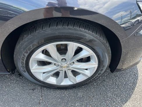 Used 2023 Chevrolet Malibu LT image 25