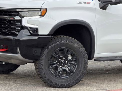 New 2026 Chevrolet Silverado 1500 ZR2 image 8