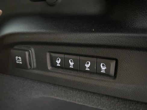 Used 2023 Jeep Grand Cherokee L Summit w/ Advanced Protech Group IV image 19