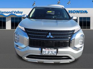 Used 2024 Mitsubishi Outlander SE video 2