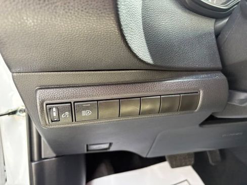 Used 2025 Toyota Corolla LE FWD image 21