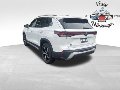 New 2025 Volkswagen Tiguan SE image 5