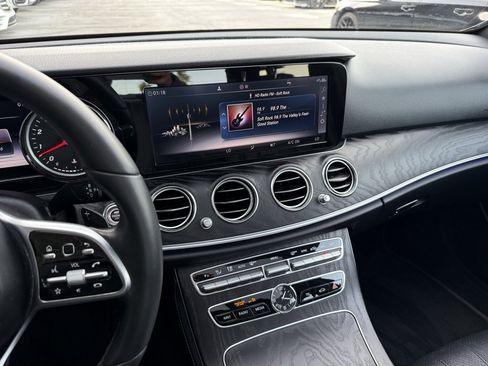 Used 2019 Mercedes-Benz E 450 E 450 w/ Premium Package image 20