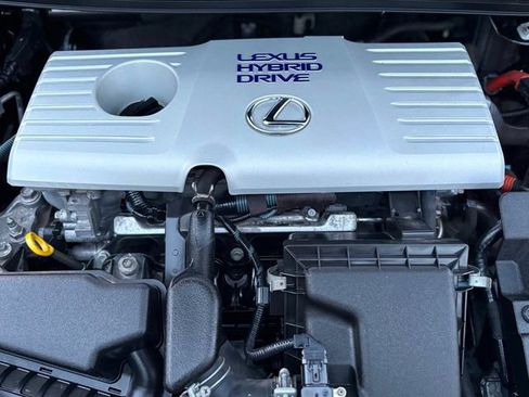 Used 2017 Lexus CT 200h image 32