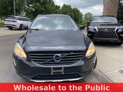 Used 2015 Volvo XC60 T6 w/ Proximity Package AWD/4WD image 10