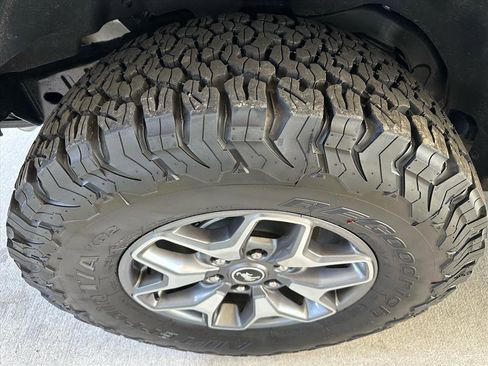 Certified 2025 Ford Bronco Badlands image 13