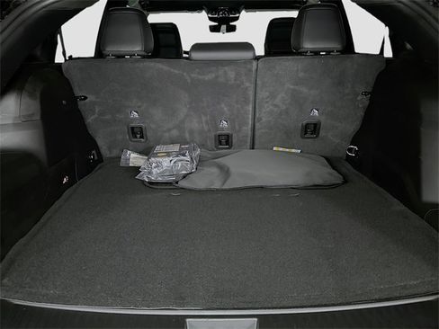 New 2025 Jeep Wagoneer S Launch Edition image 30