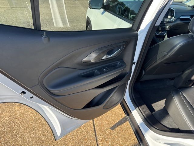 Used 2024 GMC Terrain SLT FWD image 10