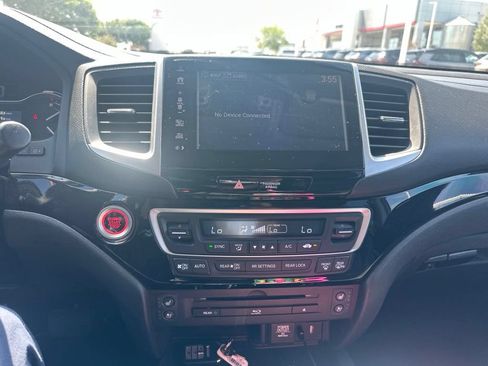 Used 2017 Honda Pilot Elite image 14