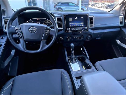 Used 2024 Nissan Frontier SV w/ Technology Package image 20