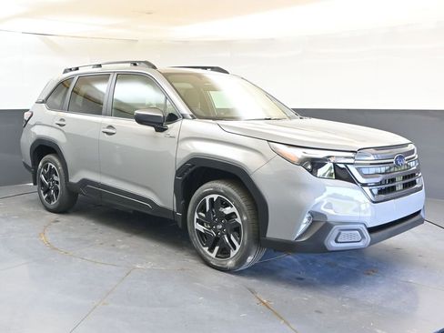 New 2026 Subaru Forester Premium AWD/4WD image 3