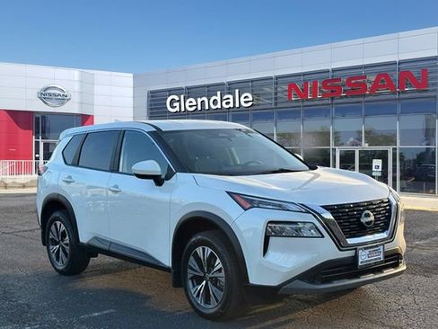 Certified 2023 Nissan Rogue SV AWD/4WD image 3