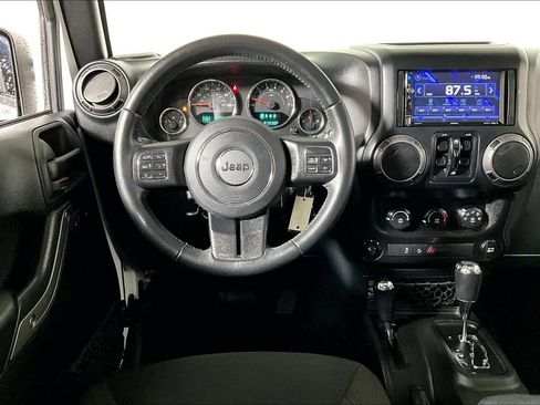 Used 2018 Jeep Wrangler Unlimited Sport S image 5