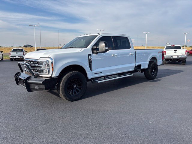 Used 2024 Ford F350 Lariat w/ FX4 Off-Road Package AWD/4WD image 1