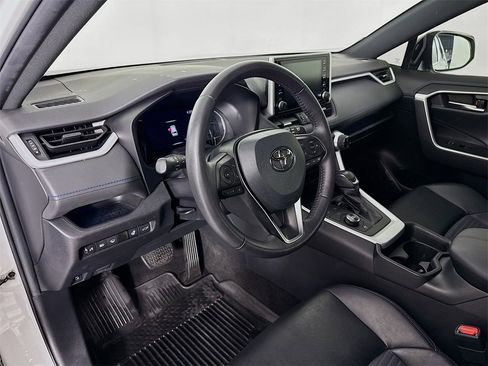 Used 2021 Toyota RAV4 XSE image 4