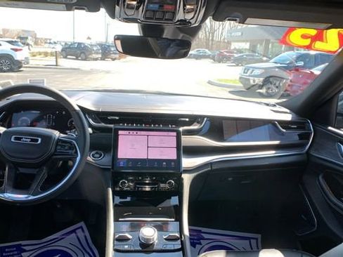 Used 2023 Jeep Grand Cherokee L Overland image 23