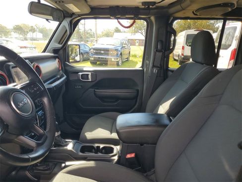 Used 2021 Jeep Wrangler Unlimited Sport image 13