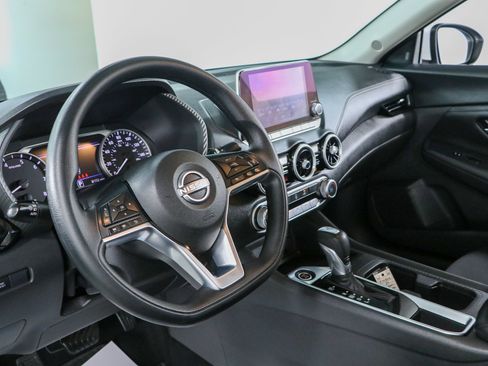 Used 2024 Nissan Sentra SV FWD image 22