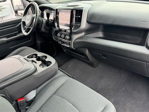 Used 2025 RAM 2500 Big Horn w/ Bed Convenience Group image 21