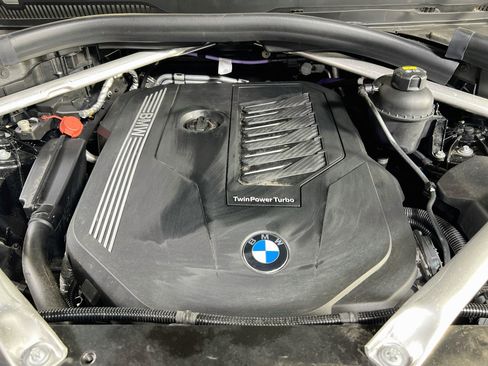 Used 2022 BMW X5 xDrive40i AWD/4WD image 30