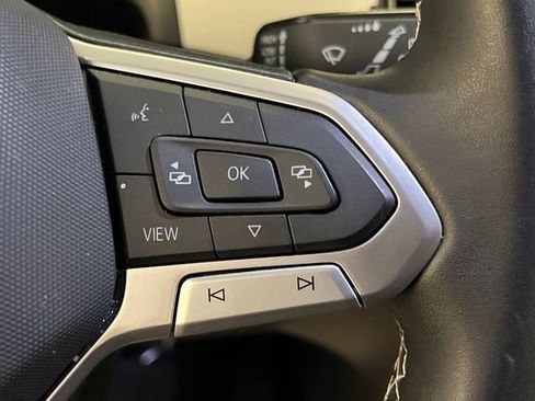 Certified 2023 Volkswagen Atlas Cross Sport SE FWD image 22